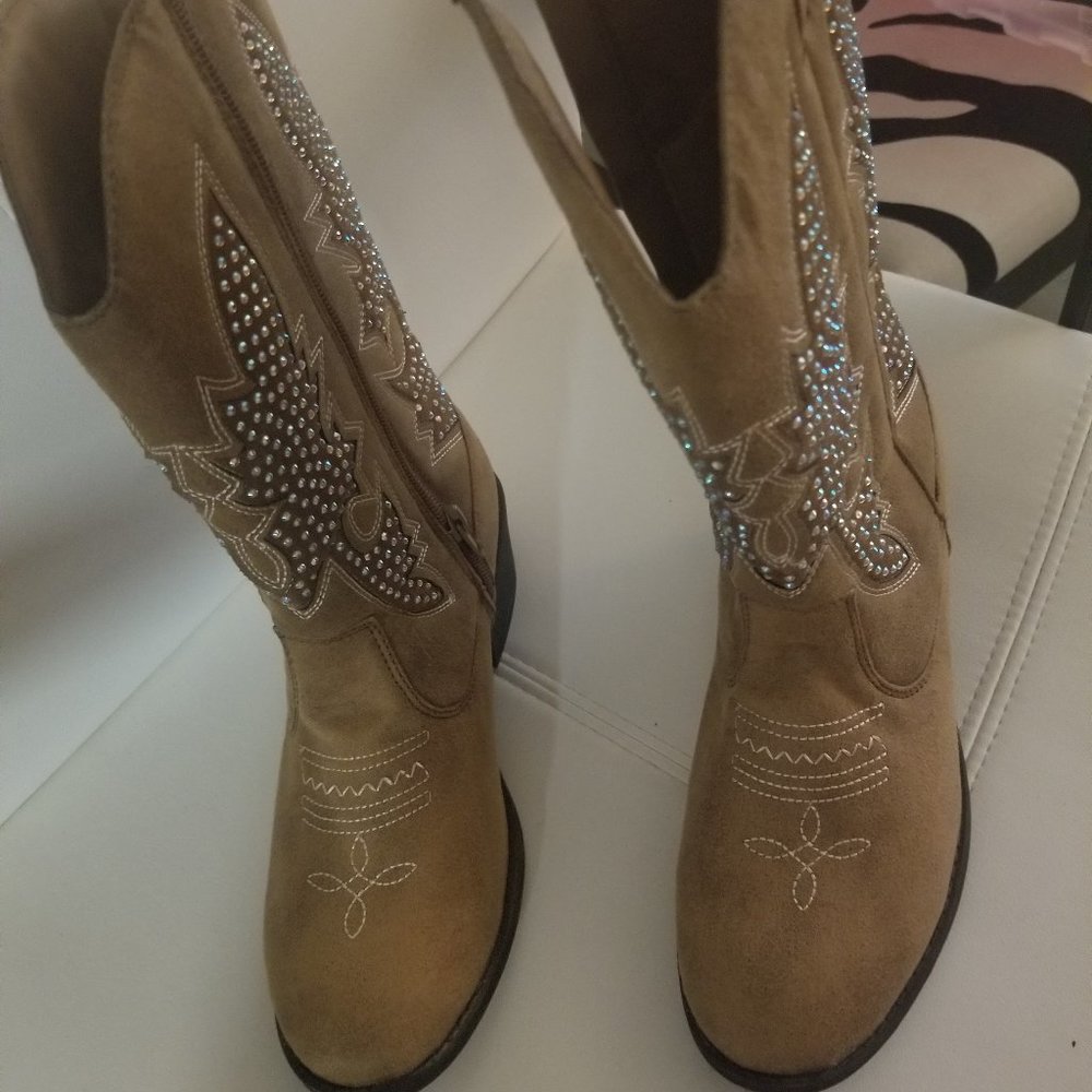 Swede Boots In Excellent Condition - Picture 2 of 4